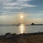 Idealement Place, Proche Gare Et Plage Du Sillon